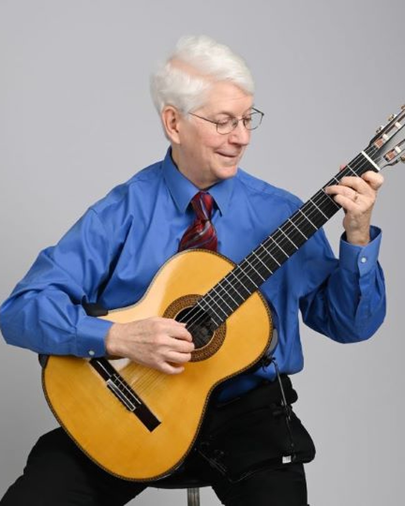 Fred McKinney performing classical guitar